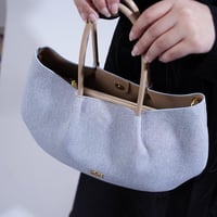 شنطة بهيرة وسط مع محفظة