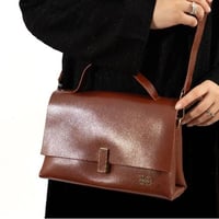 شنطة كروس بودي جلد طبيعي