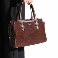 شنطة بهيرة جلد طبيعي حجم وسط