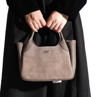 شنطة بهيرة جلد طبيعي حجم وسط