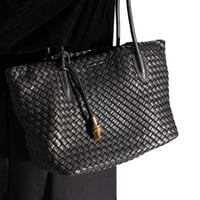 شنطة بهيرة جلد طبيعي