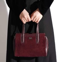 شنطة بهيرة جلد طبيعي حجم وسط