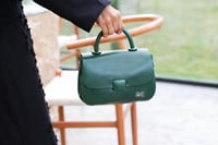 شنطة بهيرة حجم صغير جلد طبيعي