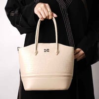 شنطة بهيرة وسط