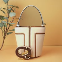 شنطة صغيره بهيرة جلد طبيعي