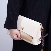 شنطة بهيرة حجم وسط