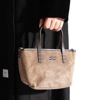 شنطة بهيرة جلد طبيعي حجم وسط