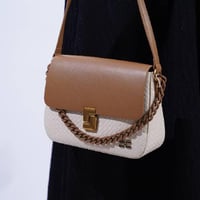 شنطه كتف نسائية بهيرة بيج وسط