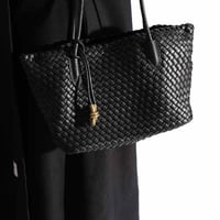 شنطة بهيرة جلد طبيعي