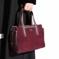 شنطة بهيرة جلد طبيعي حجم وسط