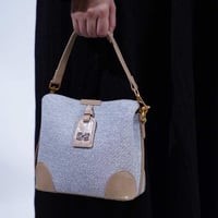 شنطه بهيرة قماش الحجم وسط