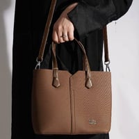 شنطة بهيرة حجم وسط