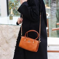 شنطة بهيرة صغيرة جلد طبيعي