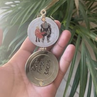 بن فل متل ألكمست - شعار ملون