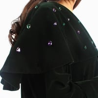 قماش مخمل واقف مع جاكيت مطرز (012)