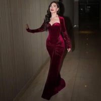 فستان سهرة مخمل عودي جذاب