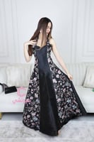 فستان سهرة أسود مطرز وفخم – تصاميم أنيقة من كيوتشي...