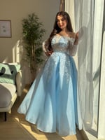 فستان سهرة سماوي تل مطرز فخم