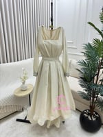 فستان سهرة كم بيج حريري مطرز