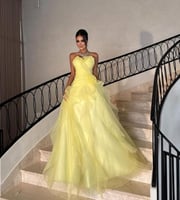 فستان سهرة أصفر ملكي