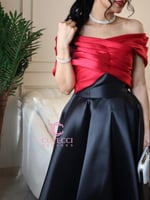 فستان سهرة أسود ميكادو بذيل أحمر ملكي