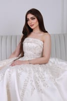 فستان سهرة سكري بأشرطة وتطريز أنيق من كيوتشي CUTEC...