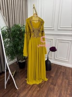 جلابية صفراء داكنة بتطريز يدوي فاخر من كيوتشي CUTE...