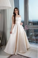 فستان مناسبات سكري فخم بالتطريز