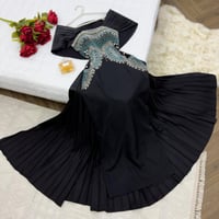 فستان سهرة أسود مطرز شك فخم