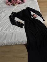 فستان أسود توب بأكمام دانتيل أنيقة