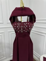 فستان سهرة باربي خمري بتطريز أنيق من CUTECCI