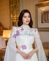 فستان اوفوايت الهبة مورد كم طويل من كيوتشي CUTECCI