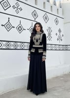 جلابية عسيرية سوداء بتطريز تراثي فاخر