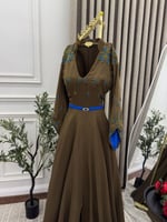 جلابيه لون الترند مطرز شك يدوي