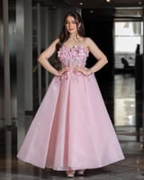 فستان سهرة تب جزار بينك | 5 مميزات من CUTECCI