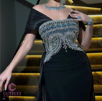 فستان سهرة أسود مطرز شك فخم