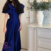 فستان سهرة نيلي شانتون بتطريز كريستال