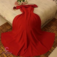 فستان احمر اوف شولدر أنيق وراقي من كيوتشي