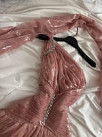 فستان سهرة كرنكل بتفاصيل ناعمة | Cutecci