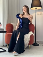 فستان سهرة أسود بتصميم بارابي أنيق