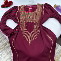 جلابية عسيري تراثية مخملية بزخارف ذهبية من كيوتشي