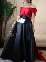 فستان سهرة أسود ميكادو بذيل أحمر ملكي