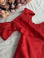 فستان سهرة أحمر ملكي مطرز بالورد واللؤلؤ | Cutecci