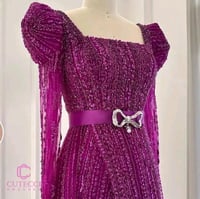 فستان ترتر فوشي سهرة جريء بذيل من كيوتشي