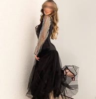 فستان سهرة أسود شانتون ملكي وأكمام ترتر