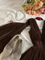 فستان شيفون بني داكن