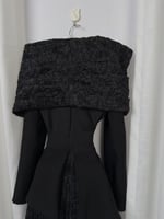 فستان العيد بكسرات انسيابية رقيقة