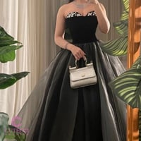 فستان سواريه أسود ناعم بطبقات تول منفوشة | موديل ف...