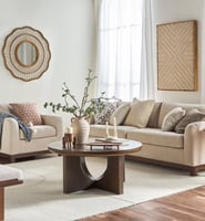 كنبة مقعدين بشكل عصري اللون بيج فاتح