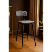 كرسي جلد بتصميم أنيق و رائع